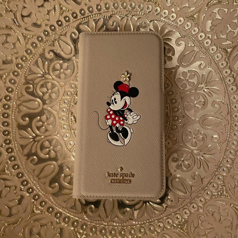 Kate Spade iPhone 8 wallet case